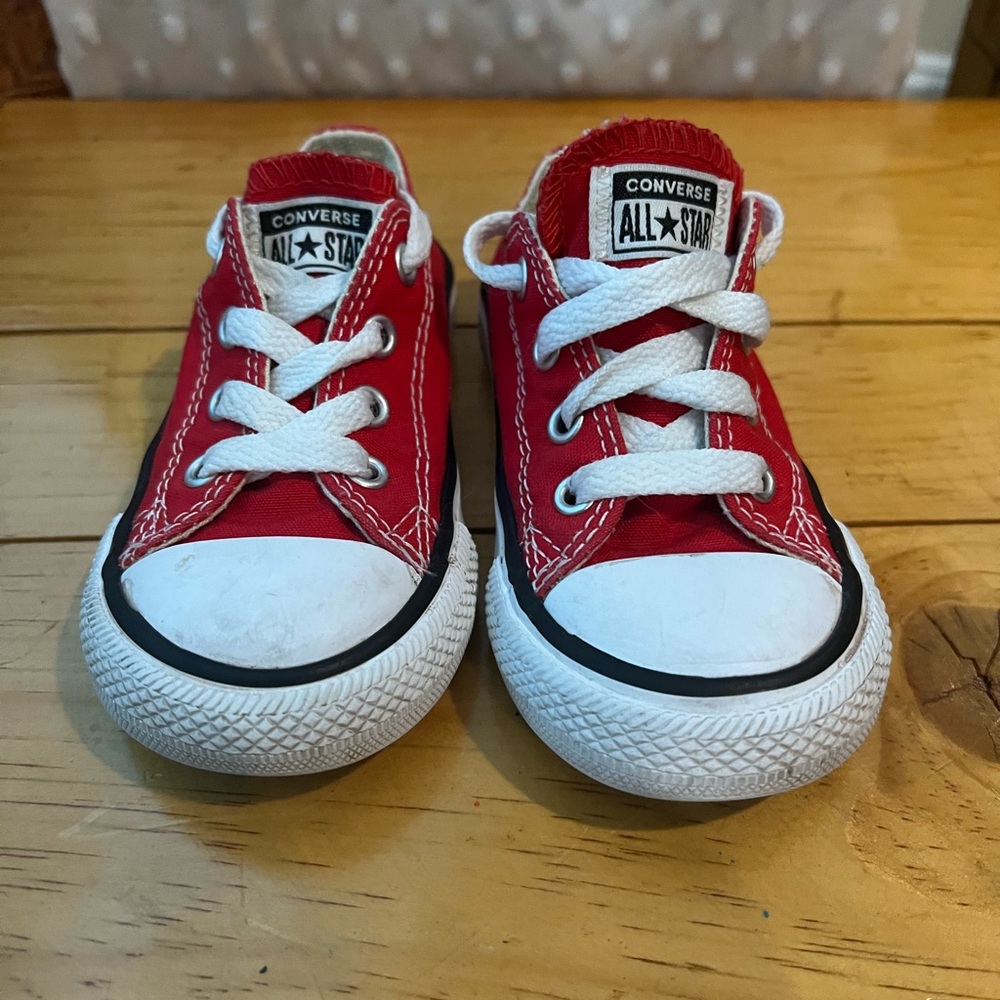 Converse infant size 6
